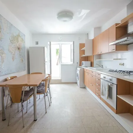 Unirii Cozy Apartment By Olala Homes Bucharest Exterior photo